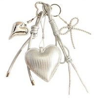 Porte-clés Cœur Mignon en Cuir Tressé, Breloques de Luxe Imprimées en Letterpress, Ouvre-bouteille Tendance, Pendentif pour Sac à Main Femme