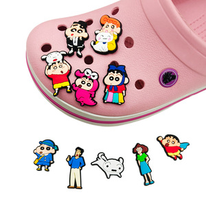 Charmes de chaussures Crayon Shin-<span class=keywords><strong>chan</strong></span> très vendus, vente en gros, décorations de chaussures de <span class=keywords><strong>football</strong></span>, accessoires, badges d'anime, charmes de chaussures pour pantoufles - Product Image 4
