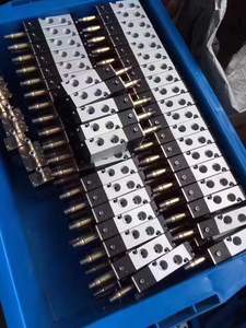 4V310-08 5端口2位置单电磁气动空气阀1/4 BSPT DC 24v手动电源先导结构 - Product Image 4