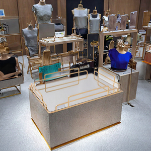 Plateau de service carré en métal plaqué or élégant et luxueux de style français, imperméable, écologique, décoration d'intérieur haut de gamme, décoration de mariage - Product Image 3