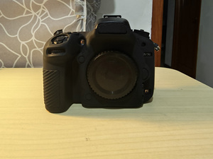 Cámara DSLR Nikon D750 99% Nueva, Cuerpo de Cámara con Sensor CMOS de 24.3MP de Fotograma Completo, Cámara Digital para Fotografía de Retratos - Product Image 2