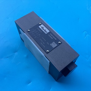 Válvula de Retención Hidráulica Tipo Sandwich CPOM3AAV CETOP 5 NG10 SCPOM3AAV Modular para Máquina de Moldeo por Inyección - Product Image 1