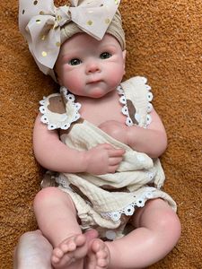 Poupée Bettie Girl de 18 pouces, bouche ouvrable, corps en silicone solide réaliste et anatomiquement correct, nouveau-né flexible - Product Image 4