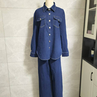 Ensemble 2 pièces en jean pour femme : Veste déchirée à col rabattu et boutonnage simple avec poches, et pantalon droit – Collection 2026