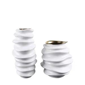 Vase en céramique artisanal <span class=keywords><strong>de</strong></span> luxe, moderne, créatif, artistique, style Art déco nordique, blanc et or, pour la décoration <span class=keywords><strong>de</strong></span> table, idéal pour les mariages - Product Image 4