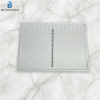 Plateau de présentation de bijoux blanc, support doux pour bracelets et colliers, coussin de présentation doublé