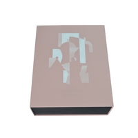 Boîtes cadeaux de luxe en papier kraft et carton personnalisées en gros d'usine avec procédé de gaufrage et fermeture magnétique