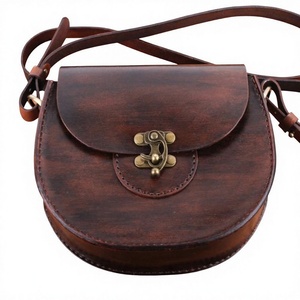 Sac à bandoulière décontracté pour femme en cuir véritable, style western BS International, grande capacité, imperméable, durable, avec fermeture éclair - Product Image 4