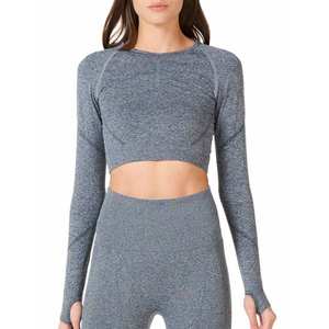 Camiseta Deportiva de Manga Larga Gris Oscuro para Mujer con Pantalones Cortos, Mezcla de Poliéster/Elastano de Alta Sujeción - Product Image 2