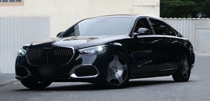 Película Protectora para Carrocería de Automóvil PET Metálica Azul Cristal Negro Brillante de 1.52x17, 7.5mil de Grosor, Protección UV e IR, Antiarañazos - Product Image 2