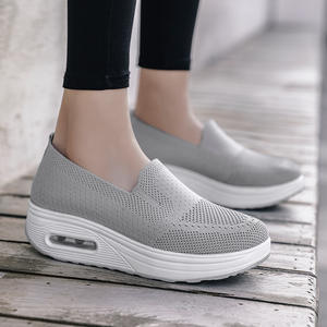 2026 Women's Large Size Sports <b>Casual</b> <b>Shoes</b> Breathable One-Leg Design PU Pure Color Slip-On Closure for Summer Sports - Product Image 3