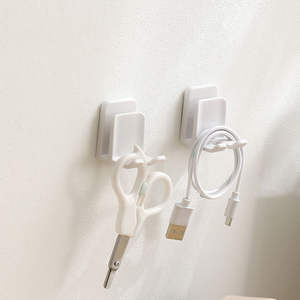 Soporte de pared Haojie para cepillos de dientes con ganchos, sin necesidad de taladrar, para uso en baño y aseo. - Product Image 2