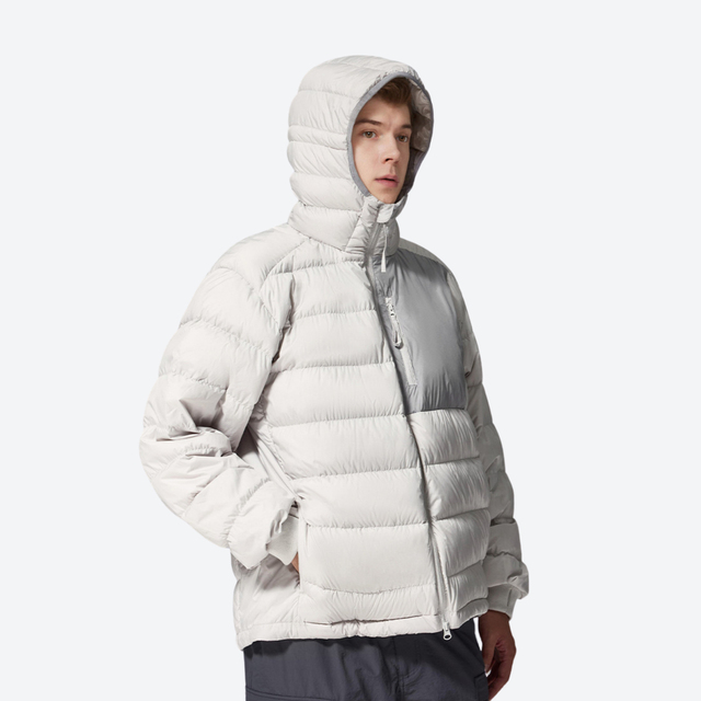 OEM Men's Custom Lightweight Water Repellent Hooded Down Jacket Down Fill Packable Winter Outerwear Insulation Men Women