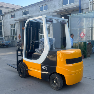 China Entrega rápida Ssupply Industrial Pequeña carretilla elevadora 4X4 Precio Todo terreno de batería áspera <span class=keywords><strong>Maximal</strong></span> Mini carretilla elevadora eléctrica Nuevo - Product Image 2