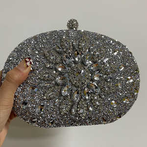 <span class=keywords><strong>Pochette</strong></span> per feste europee americane borsa <span class=keywords><strong>da</strong></span> <span class=keywords><strong>sera</strong></span> con girasole e cristallo di strass borse <span class=keywords><strong>da</strong></span> sposa e <span class=keywords><strong>pochette</strong></span> uniche - Product Image 3