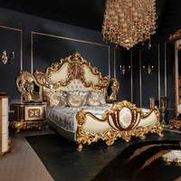 Antikes Handgeschnitztes Design Kunstvolles Gepolstertes Schlafzimmer-Kingsize-Bett Möbelset mit Vintage Gold und Weißem Kopfteil