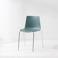 Chaise de salle à manger en métal blanche empilable sans accoudoirs, style nordique moderne, pour cuisine, café, conférence, négociation et discussion, vente en gros directe usine