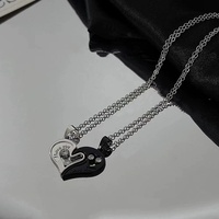 Nouveau Collier en Chaîne à Maillons en Alliage pour Couple Amoureux pour la Saint-Valentin, Pendentif Cœur Petit et Polyvalent, Prix de Gros