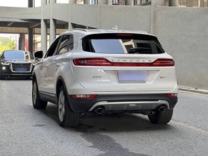 Guazi meilleur <span class=keywords><strong>prix</strong></span> <span class=keywords><strong>Lincoln</strong></span> MKC essence 2.0 <span class=keywords><strong>SUV</strong></span> voiture d'occasion FWD 5 sièges - Product Image 3