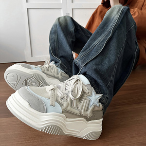 Baskets plateforme épaisses décorées d'étoiles, en cuir noir et blanc, à semelle épaisse, basses, style streetwear décontracté - Product Image 3