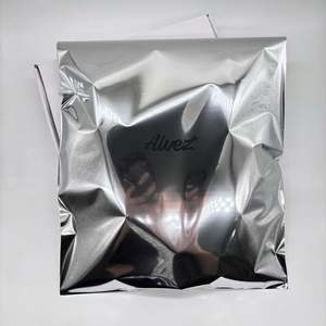 Bolsas de Envío de Poliéster Plateadas con Logotipo Personalizado, Bolsas de Correo de Aluminio para Camisetas y Sudaderas - Product Image 5