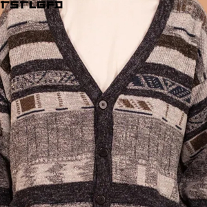 Cardigan en tricot Fair Isle coupé et cousu pour homme, multicolore, vintage années 90, col en V, streetwear, pulls pour homme, fabricants en gros - Product Image 6