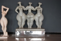 Taille personnalisée hôtel décor moderne corps humain moderne dame Figurine sculpture blanc pur marbre Art danse grosse femme Sexy Sculpture