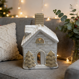 Portavelas de Cerámica con Diseño de Ladrillo Cubierto de Nieve y Detalles de <span class=keywords><strong>Pino</strong></span> - Decoración Navideña - Product Image 1