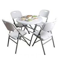 Grande demande Table portable blanche moulée par soufflage en HDPE Mobilier d'extérieur pliant carré au design moderne pour hôtels et cours