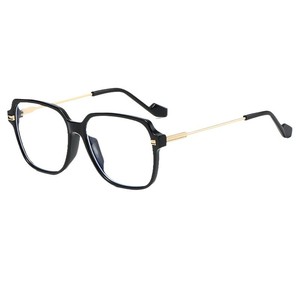 Monture de lunettes carrée noire à monture complète pour femmes, taille moyenne, TR90, verres transparents, anti-lumière bleue, 2024 - Product Image 1