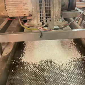 Materie prime per stampaggio ad elastomeri termoplastici in granuli di grado di iniezione - Product Image 2