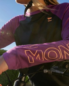 Jersey de <span class=keywords><strong>Ciclismo</strong></span> de lana <span class=keywords><strong>merino</strong></span> para mujer con tela Wind Break en la parte delantera <span class=keywords><strong>Merino</strong></span> Bike Wind Jersey - Product Image 3