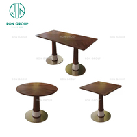Table de restaurant moderne en forme de C avec table en bois, table de café et ensemble de chaises en cuir pour restaurant