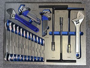 Kit d'outils de réparation multifonctionnel professionnel en acier allié robuste de 413 pièces pour l'entretien automobile et mécanique - Product Image 4