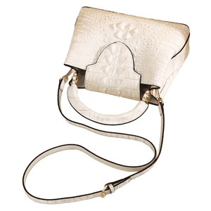 Borsa da donna bianca con motivo coccodrillo, nuova borsa alla moda, elegante e versatile, può essere indossata <span class=keywords><strong>a</strong></span> spalla <span class=keywords><strong>o</strong></span> <span class=keywords><strong>a</strong></span> tracolla. - Product Image 5