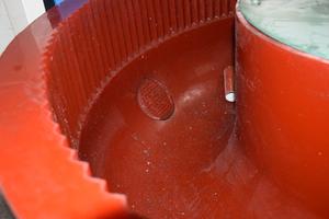 Mesin penyelesaian pemoles getar untuk bagian aluminium - Product Image 4