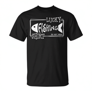 Camiseta Lucky Fishing negra para pescadores con diseño de peces - Product Image 2