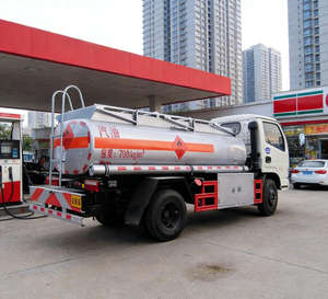 Camion-citerne à carburant diesel AOMAN 4x2/6x6, neuf, <5000L, véhicule de livraison de carburant mobile, capacité de charge de 1 à 10 tonnes, transmission manuelle - Product Image 5