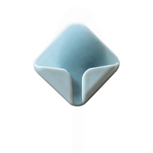 Soporte de Plástico Autoadhesivo Resistente para Enchufes, Organizador de Herramientas para Cocina, Baño y Armario, Diseño Ecológico para Montar en la Pared - Product Image 2