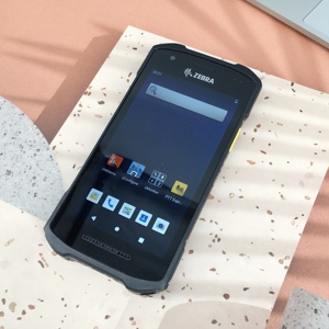 <span class=keywords><strong>Ze</strong></span> reggiseno TC26CK finale di costo-efficace di tocco del computer costruito per la piccola grande business android rugged industriale wifi pda palmare - Product Image 3