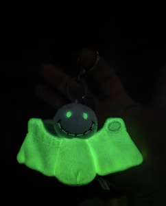 Fabbrica OEM/ODM Uyeah, Bambola di Peluche Personalizzata che Brilla <span class=keywords><strong>al</strong></span> Buio, Regalo per Bambini, Giocattolo Luminoso Personalizzato - Product Image 1