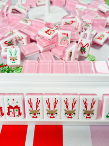 Fichas de Mahjong Navideñas de Lujo Color Rosa Holly Jolly, 160 Piezas, con Diseño Festivo de Renos y Bastones de Caramelo para Entretenimiento - Product Image 3