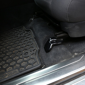 LUMA Factory Nuevo Juego de 2 Piezas de Alta Calidad, Soporte de Asiento ABS Multicolor, Tornillo de Fijación, Cubierta Antipolvo para Toyota Tacoma Pickup 2016-2023 - Product Image 4