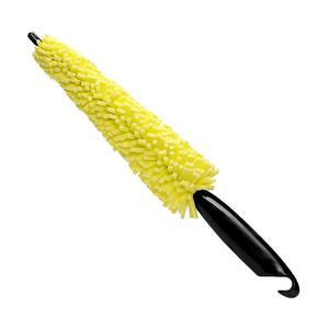Spazzola lunga in plastica morbida per la pulizia delle ruote dell'auto per lo sfregamento dei cerchi dei pneumatici e l'uso della lavatrice - Product Image 2