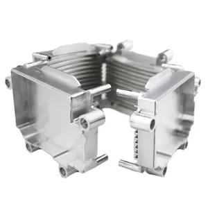 Pièces détachées mécaniques de perçage CNC 4 axes Composants en aluminium et en plastique Prototype rapide Usinage CNC Composants