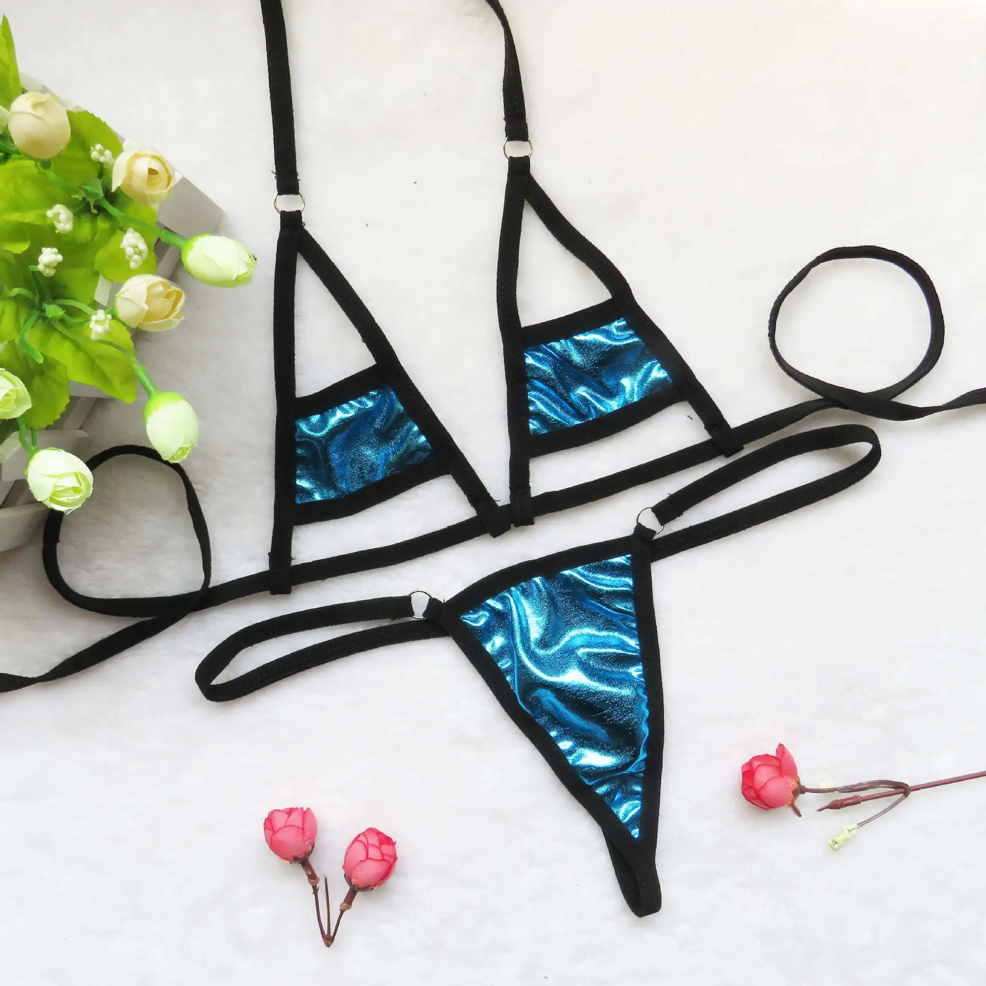 Hot sales bling fabric Two Pieces Luxury Bikini Two Piece Colorful Sexy Underwear Bra and Panty hollow out Sexy Lingerie