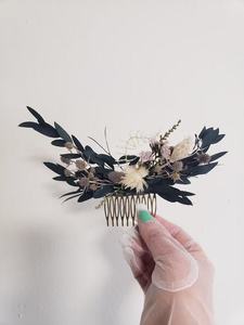 Accessoire de cheveux de mariage bohème vintage avec fleurs préservées pour la mariée et les demoiselles d'honneur - Product Image 3