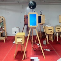 Photomaton en bois massif avec écran tactile de 18,5 pouces, pour mariage, avec appareil photo reflex numérique et valise de transport