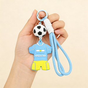 Porte-clés en silicone PVC style maillot de football 2026 avec motif de dessin animé pour sac à dos et accessoires de voiture - Product Image 2