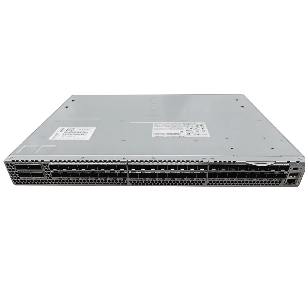 EMC DS-6610B 8 พอร์ตที่ใช้งาน 32GB การจัดเก็บช่องสัญญาณไฟเบอร์สวิทช์ 8pcs 32G SW โมดูลออปติคอลสวิตช์องค์กร